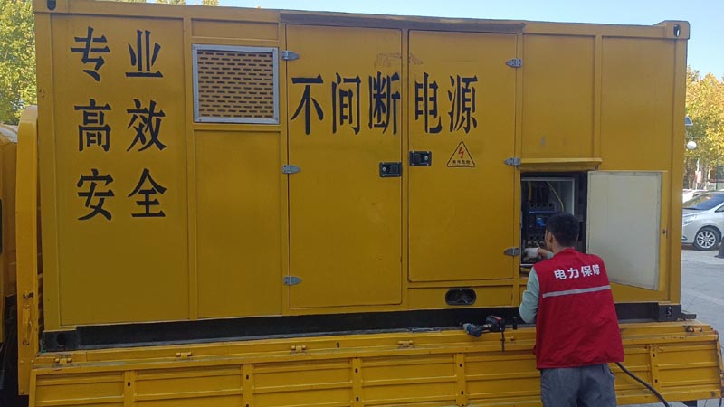 柘城柴油发电机组和UPS电源配合使用时，如何避免切换过程中的电力中断？